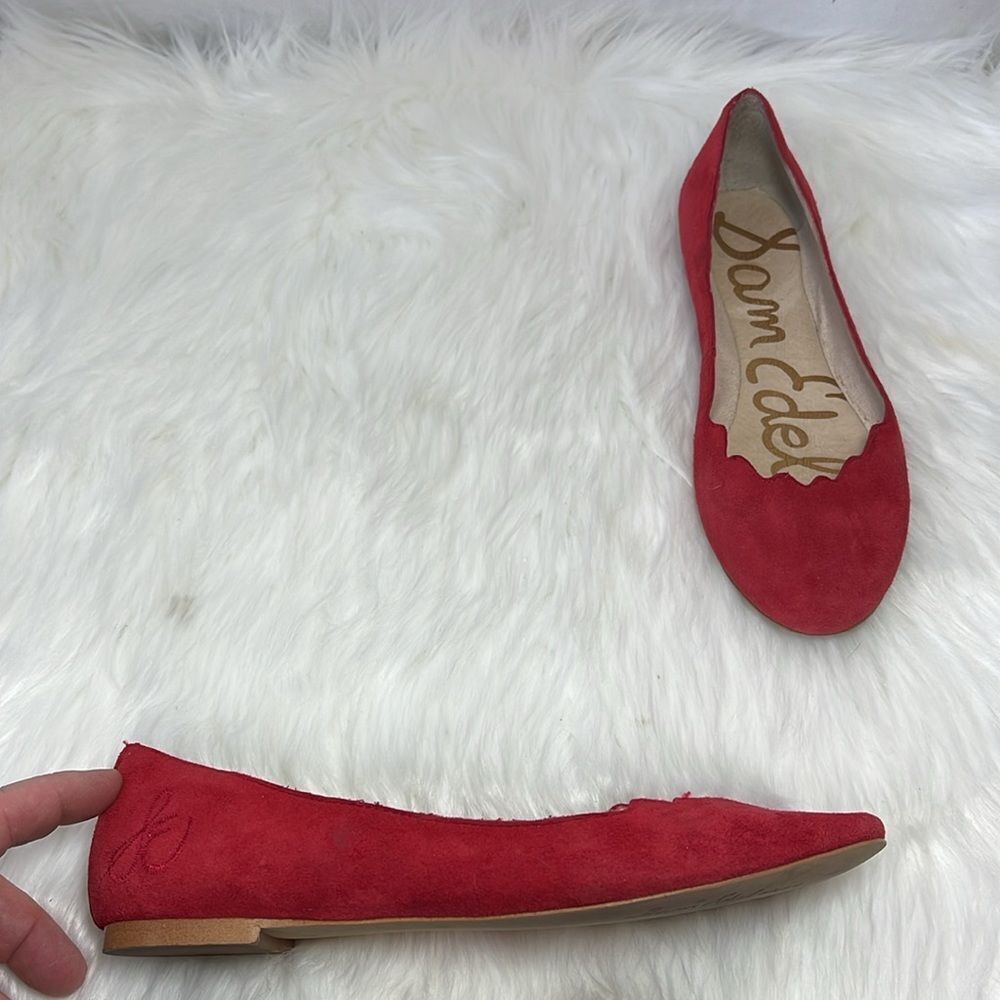 Sam Edelman Alaine Red Suede‎ Scallopped Flats Sz 7.5 - Picture 2 of 10